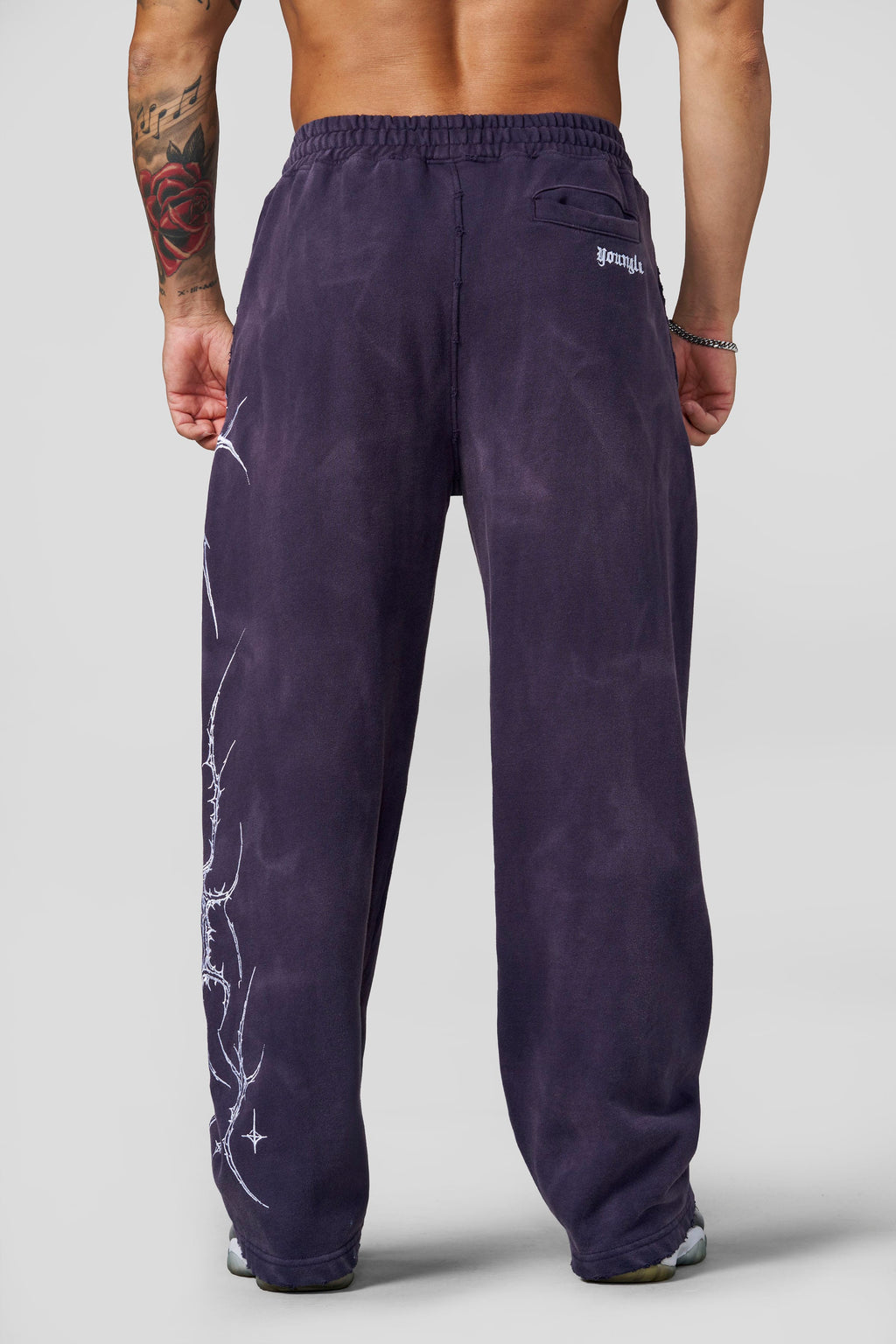 2122 - Eternal Embroidered Sweats