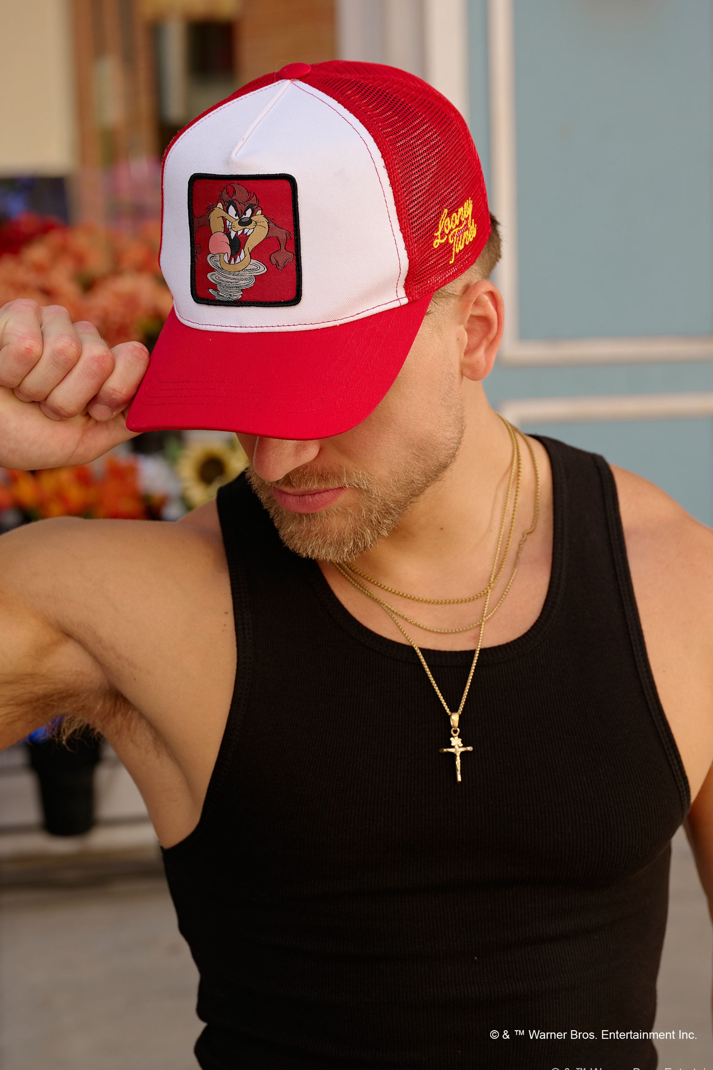 9135 - Looney Tunes Patch Trucker Hats