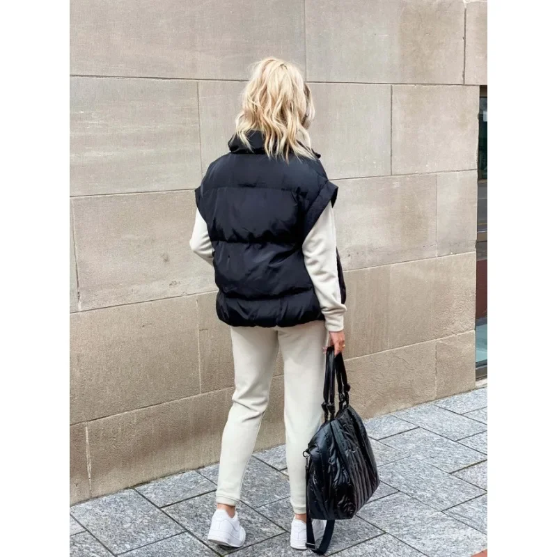 Abril | Chaleco Acolchado Mujer Cuello Alto sin Mangas