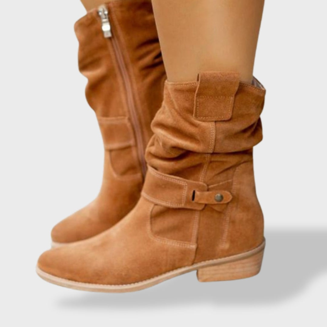 Alma | Botas Camperas de Ante Mujer Caña Media Hebilla