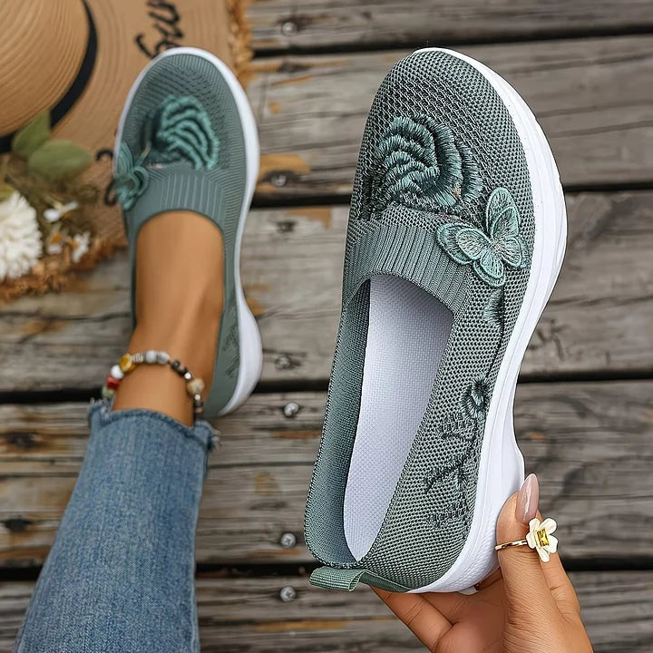 Candela | Zapatillas Slip On de Punto Bordadas Mujer Mariposa