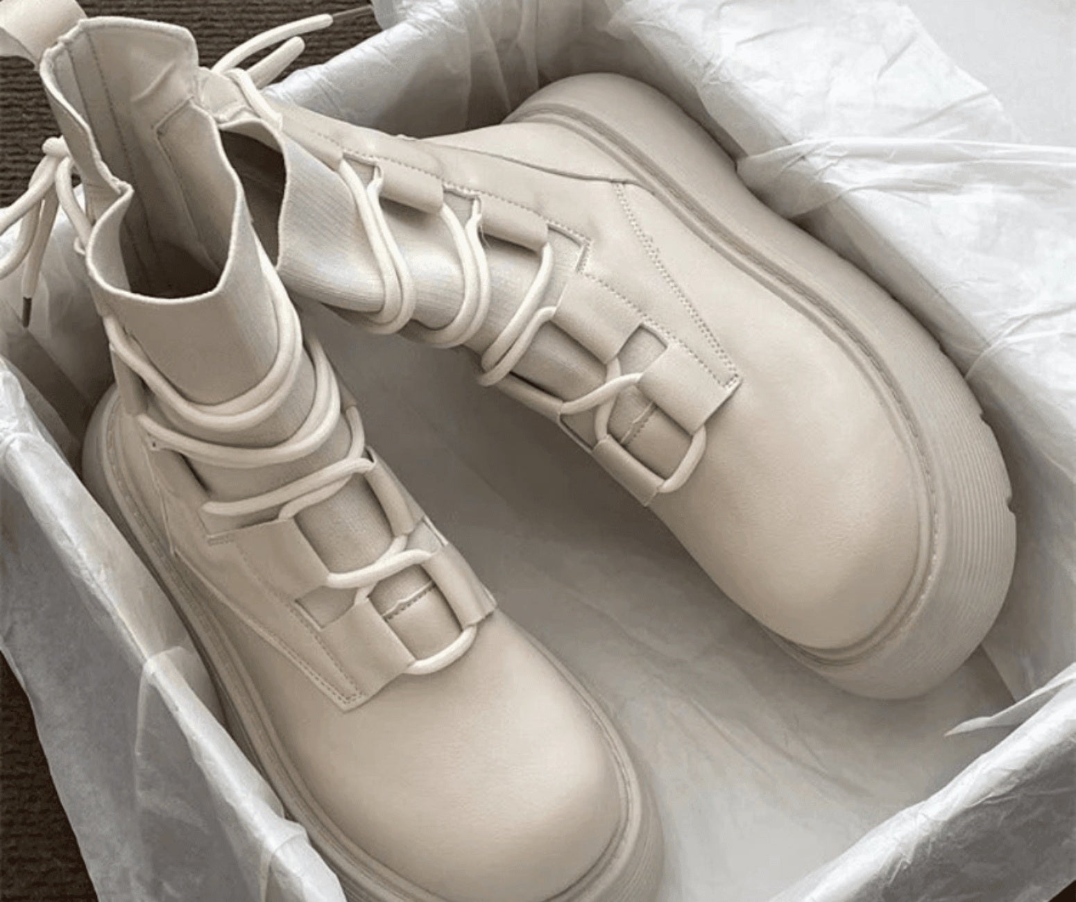 Esther | Botines con Cordones Plataforma Mujer Estilo Militar Hebillas