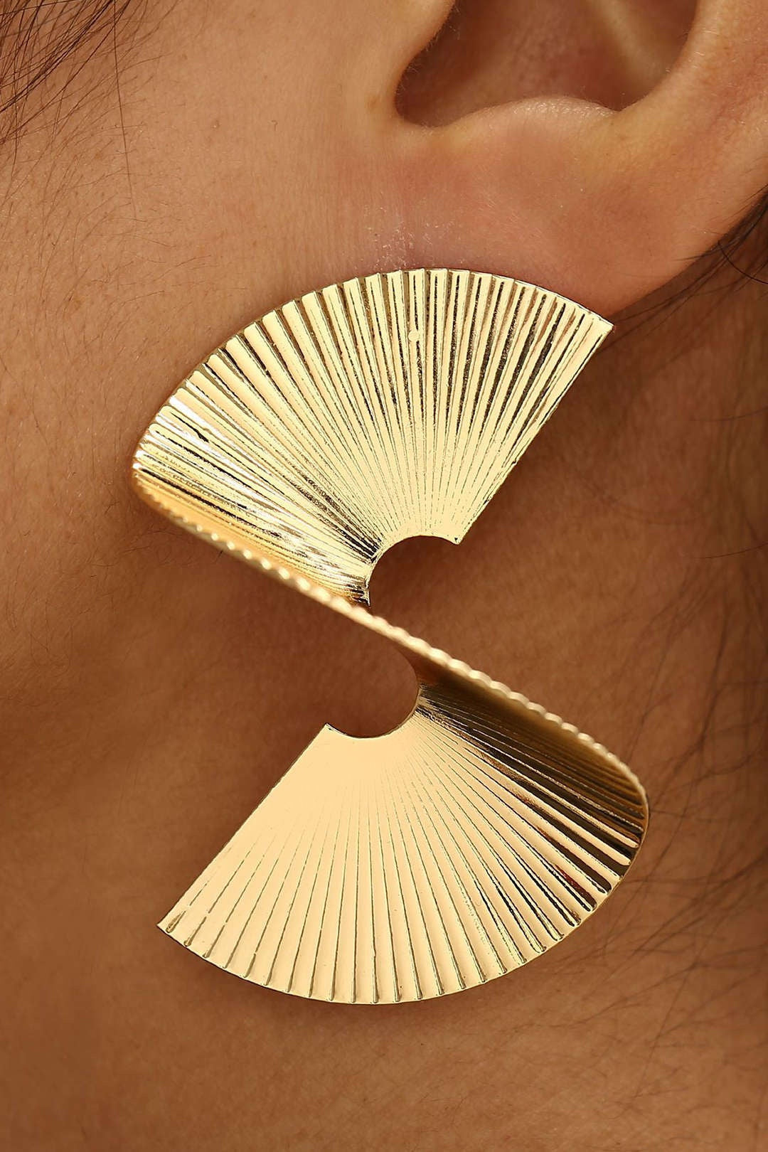Naia | Pendientes Colgantes Mujer Forma Abanico Textura Plisada