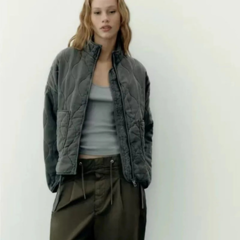 Nerea | Chaqueta Bomber Acolchada Mujer Cuello Alto Cremallera