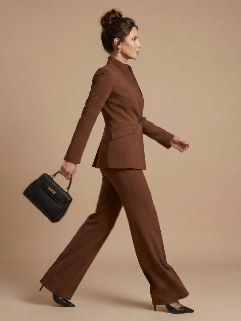 Beatriz | Traje Formal Mujer Cuello Estructurado Pantalón Acampanado