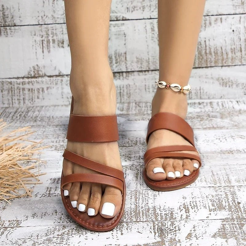 Consuelo | Sandalias Planas de Tiras Cruzadas Mujer