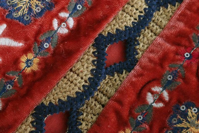 Uxía | Chaleco Largo Boho Mujer Estampado Paisley Escote V