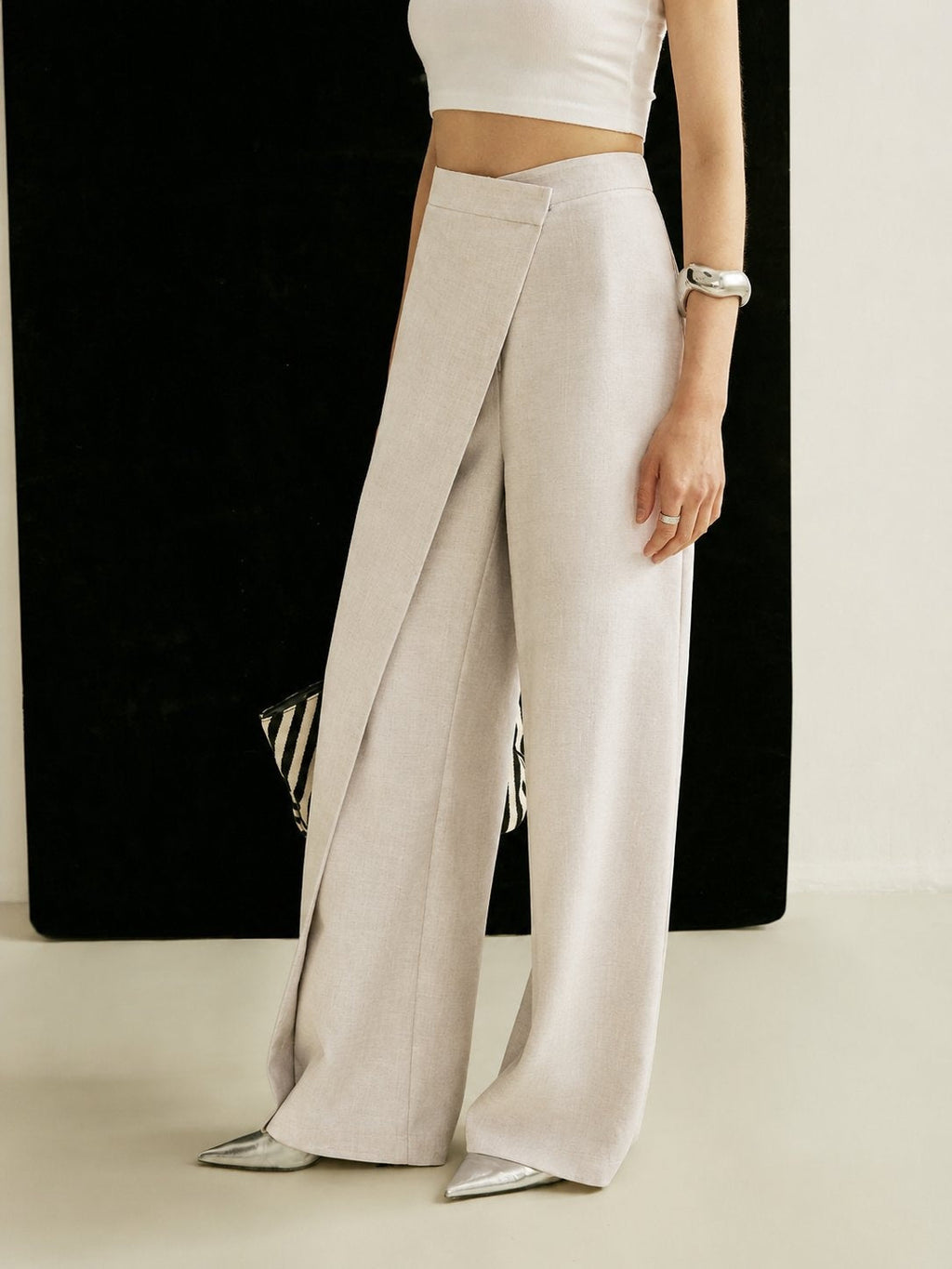 Valeria | Pantalón de Pierna Ancha Asimétrico Cintura Alta Mujer