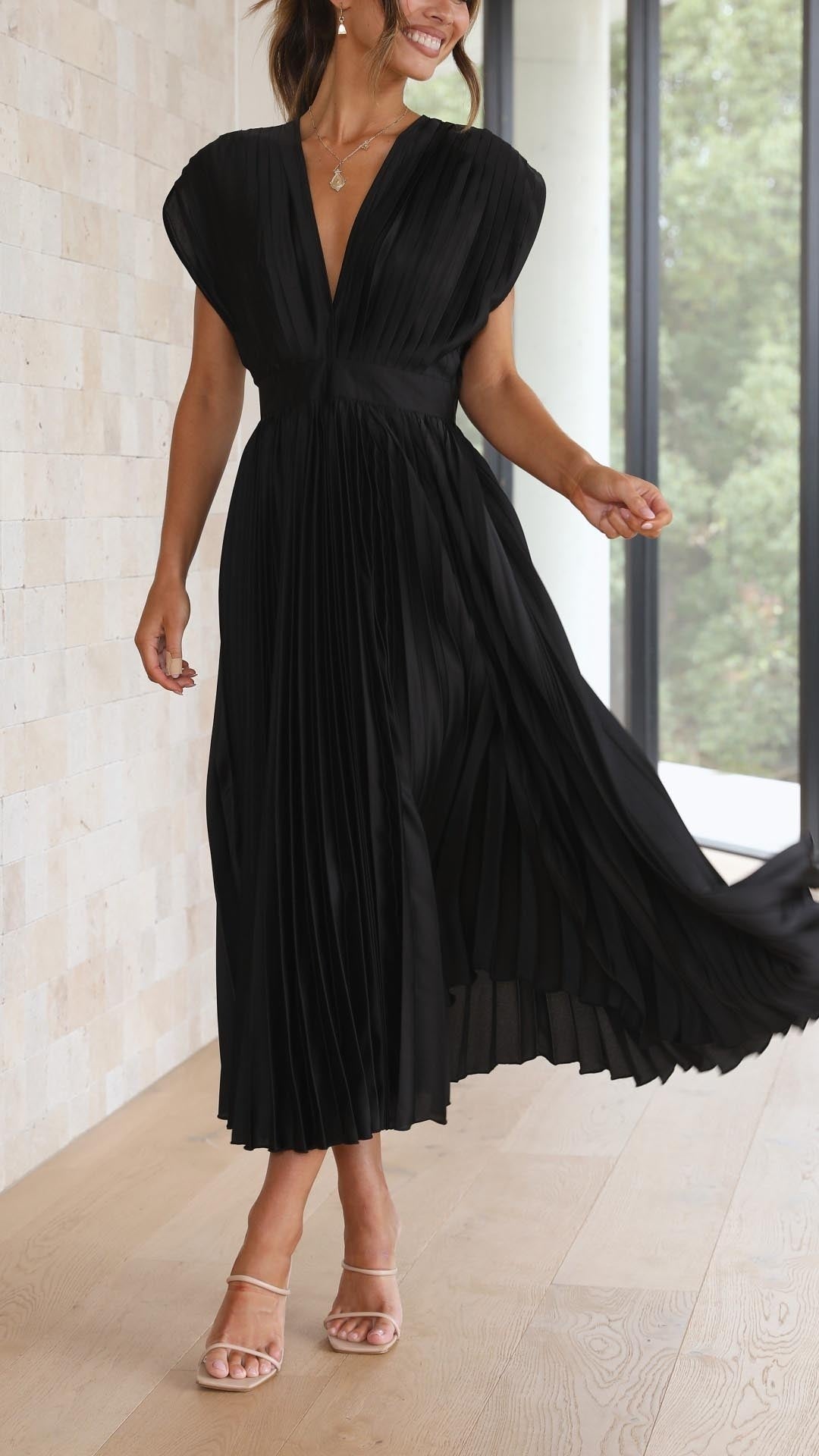 Soledad | Vestido Midi Plisado Mujer Escote V Cinturón