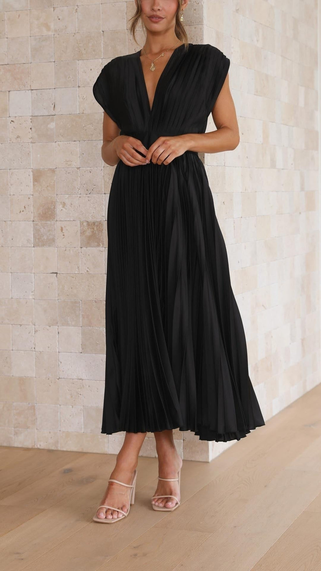 Marisol | Vestido Midi Plisado Mujer Escote V Cinturón