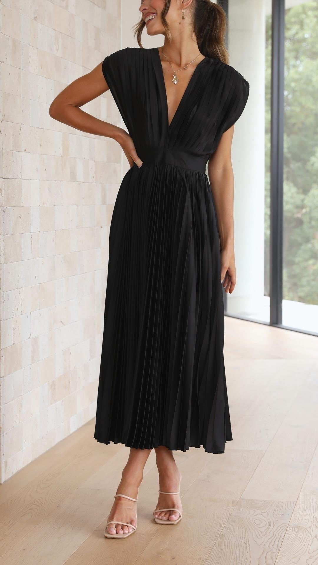 Marisol | Vestido Midi Plisado Mujer Escote V Cinturón