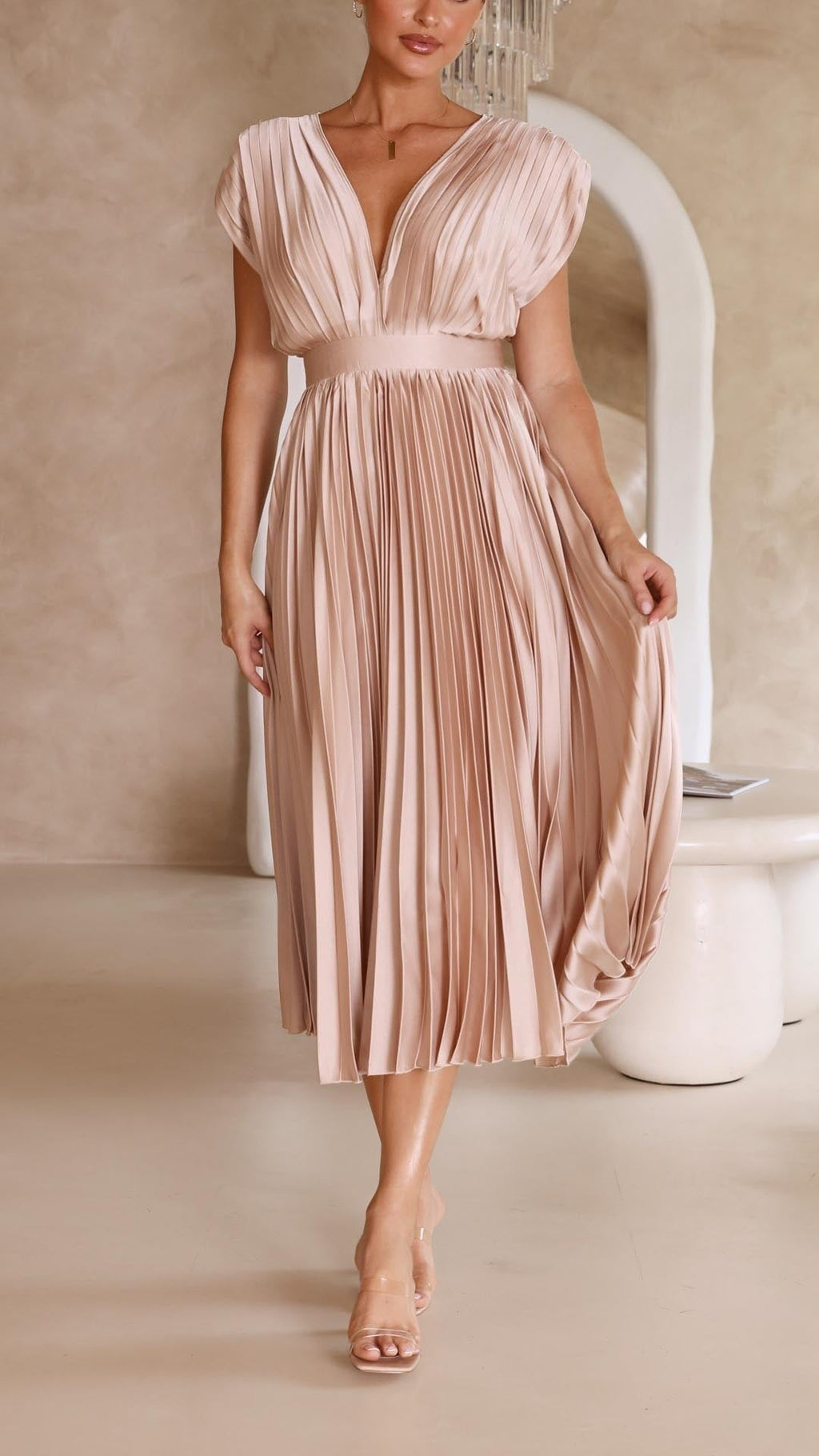 Soledad | Vestido Midi Plisado Mujer Escote V Cinturón