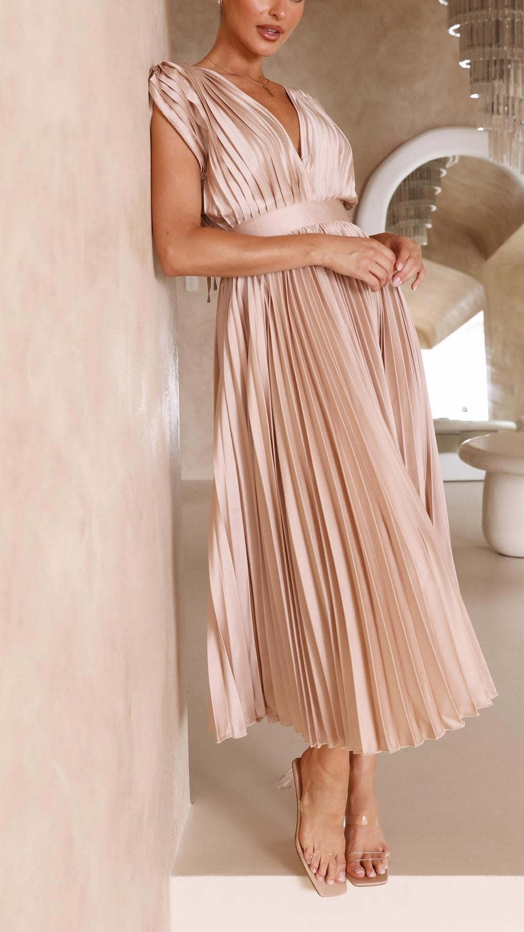 Soledad | Vestido Midi Plisado Mujer Escote V Cinturón