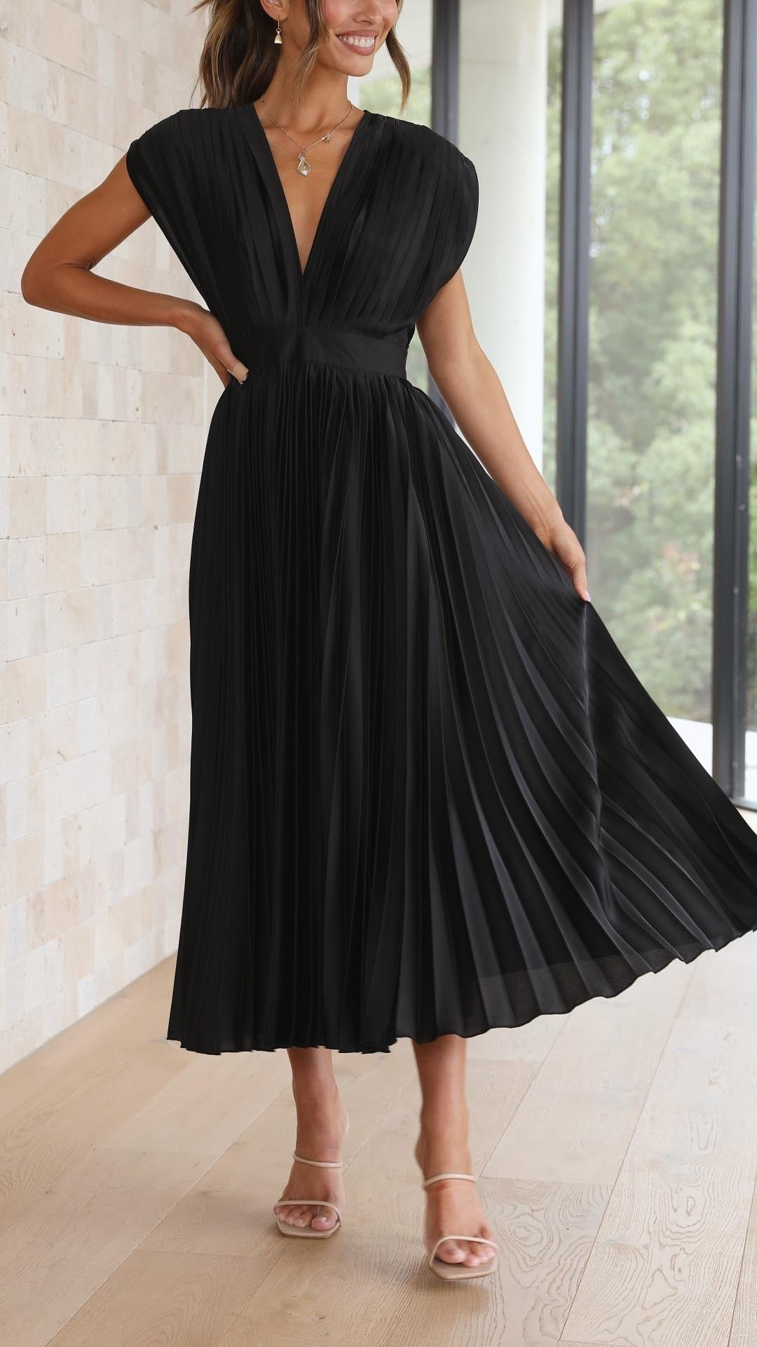 Soledad | Vestido Midi Plisado Mujer Escote V Cinturón